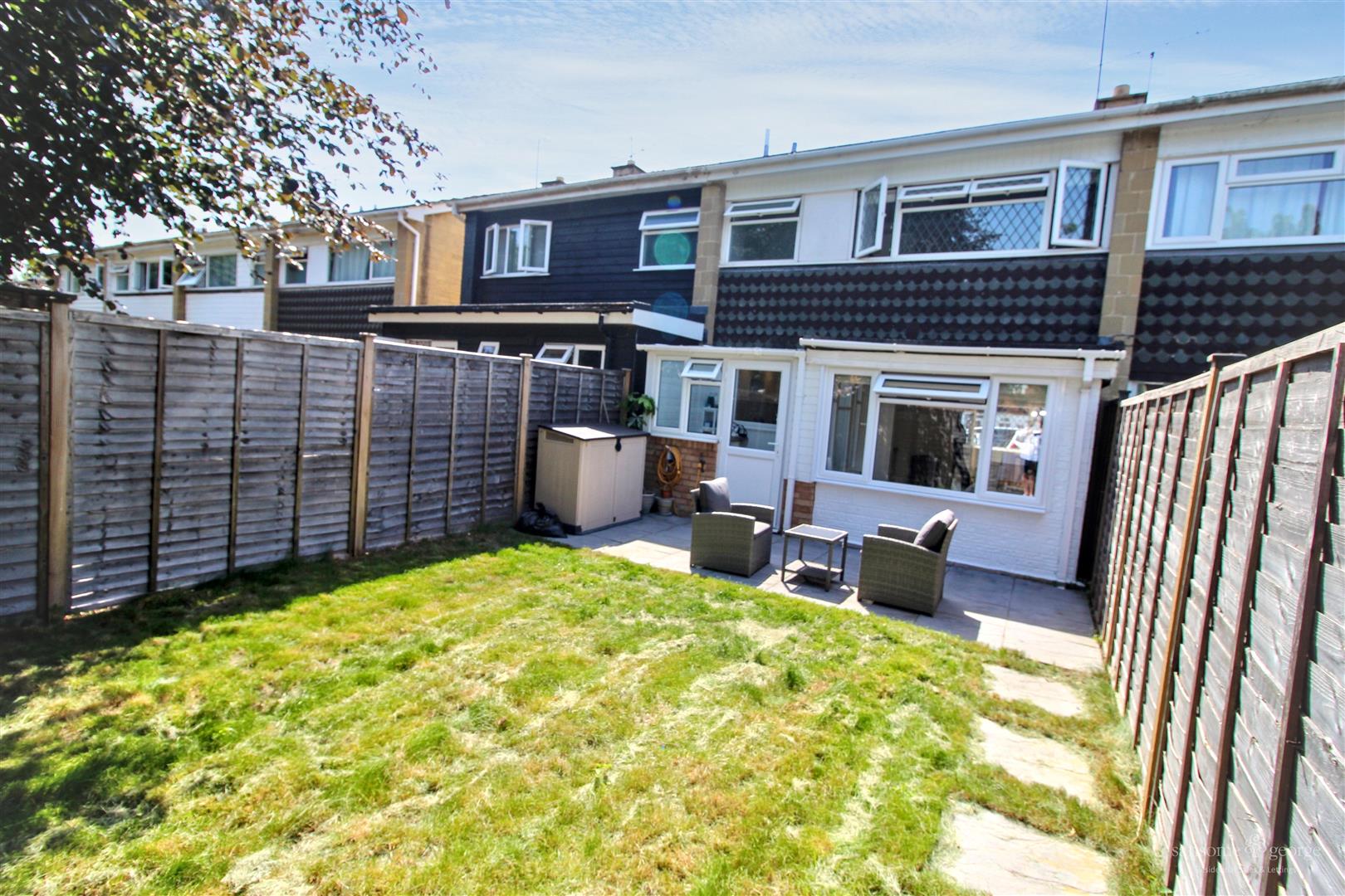 Meadow Way, Theale, Reading
